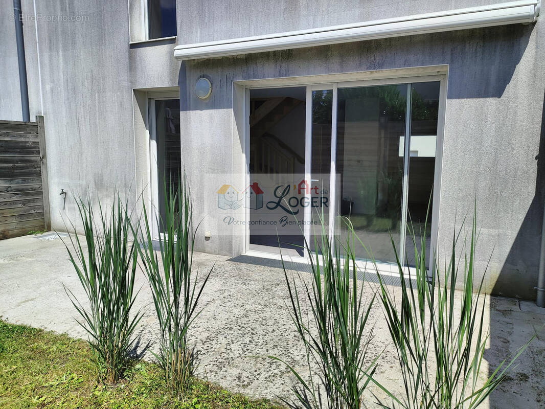 Maison à SAINTE-LUCE-SUR-LOIRE