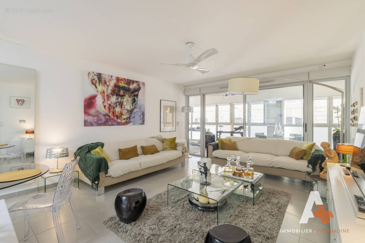 Appartement à MARSEILLE-2E