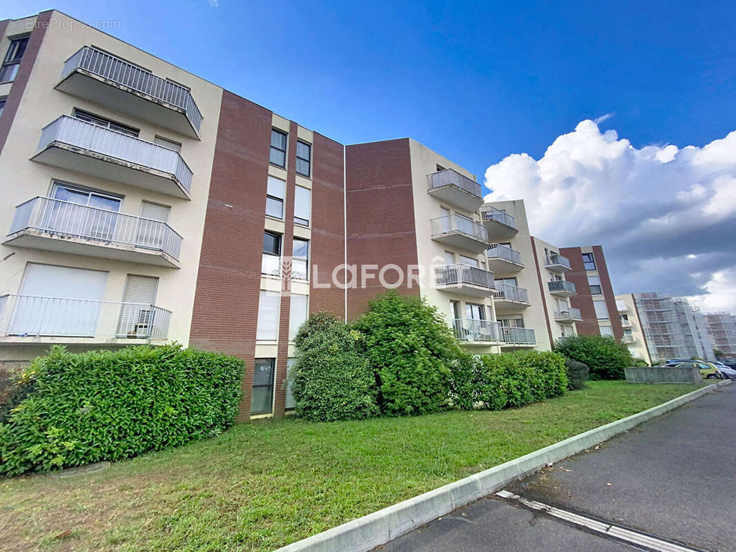 Appartement à VERNEUIL-SUR-SEINE