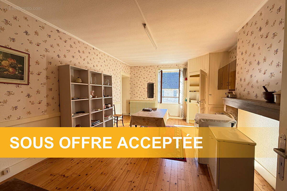 Maison à CONLIEGE