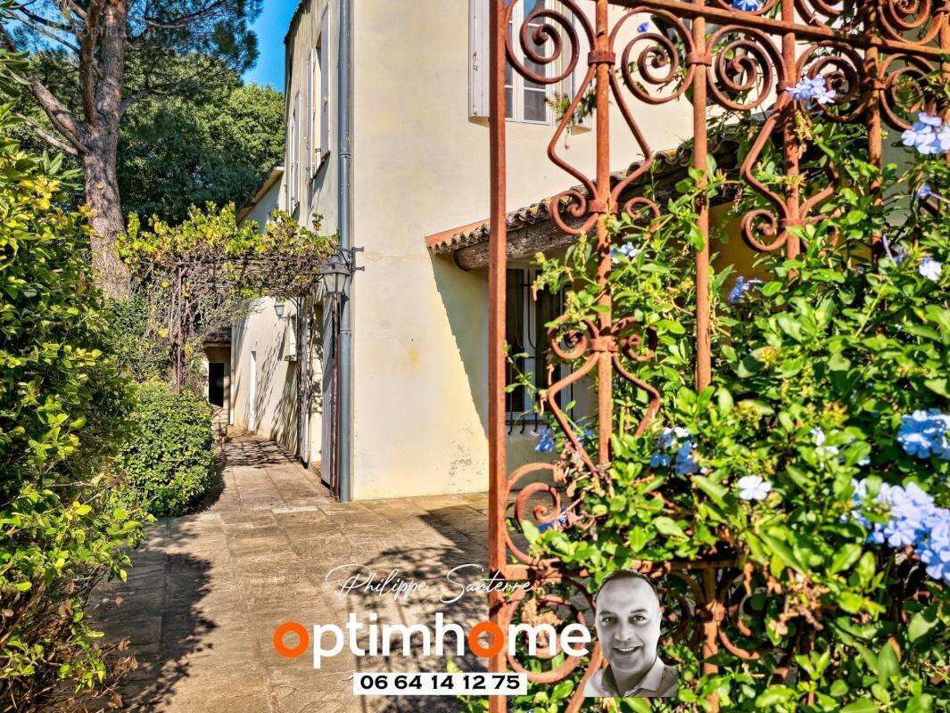 Maison Bourgeoise avec grand Jardin et Piscine - Nîmes Saint Césaire - photo 3