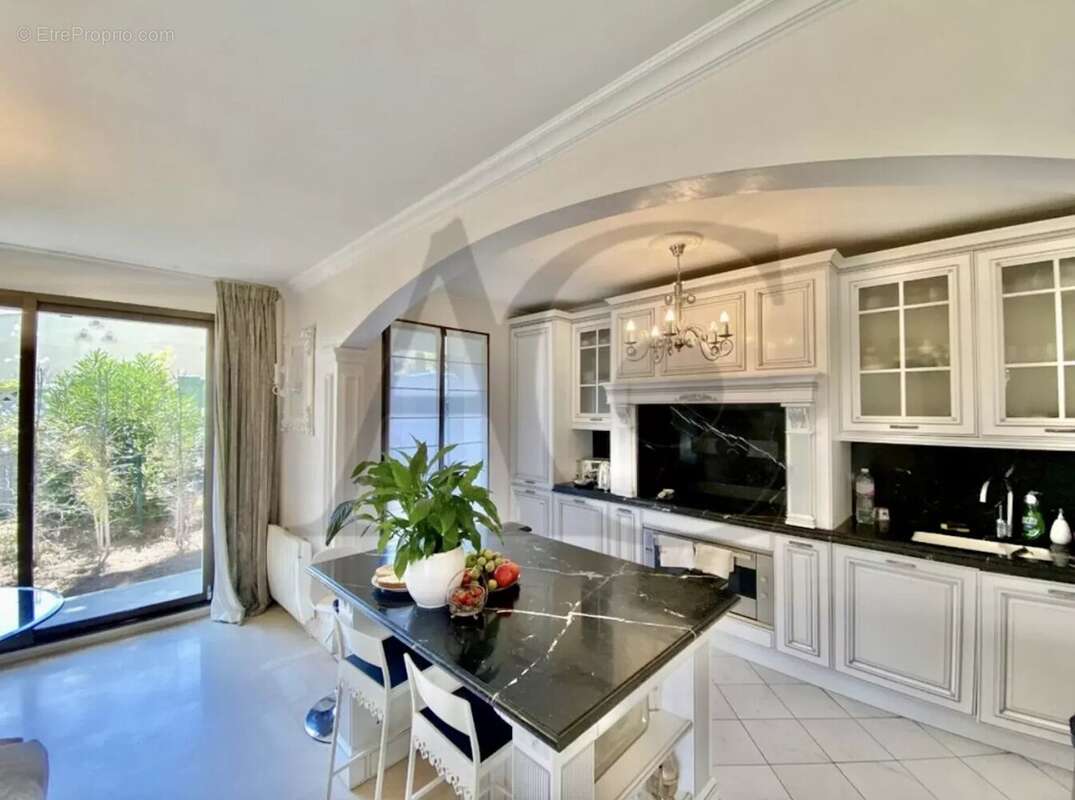 Maison à VILLENEUVE-LOUBET