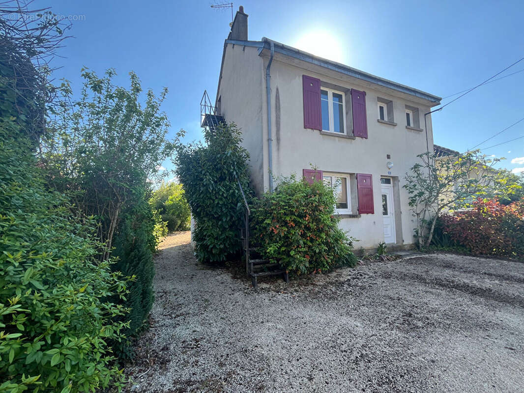 Maison à AUBIGNY-SUR-NERE