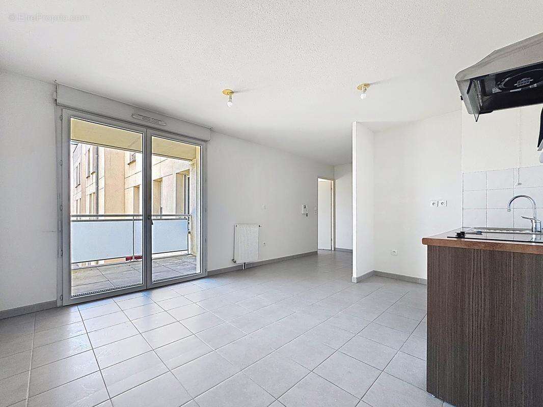 Appartement T2 - 42 m² avec balcon et parking - photo 3