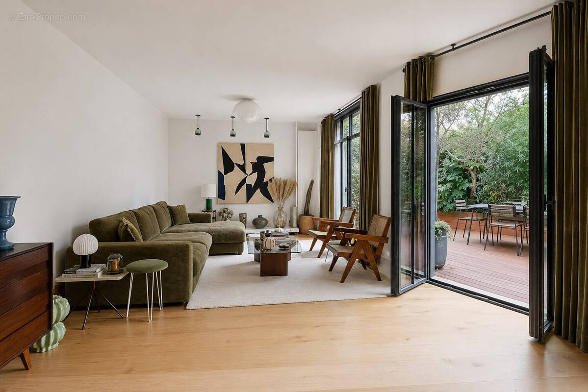 Maison à PARIS-18E