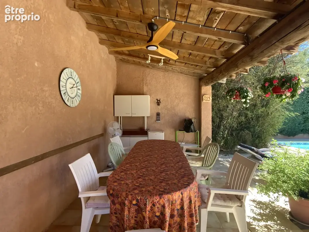 Charmante villa de plain pied avec piscine. - photo 15