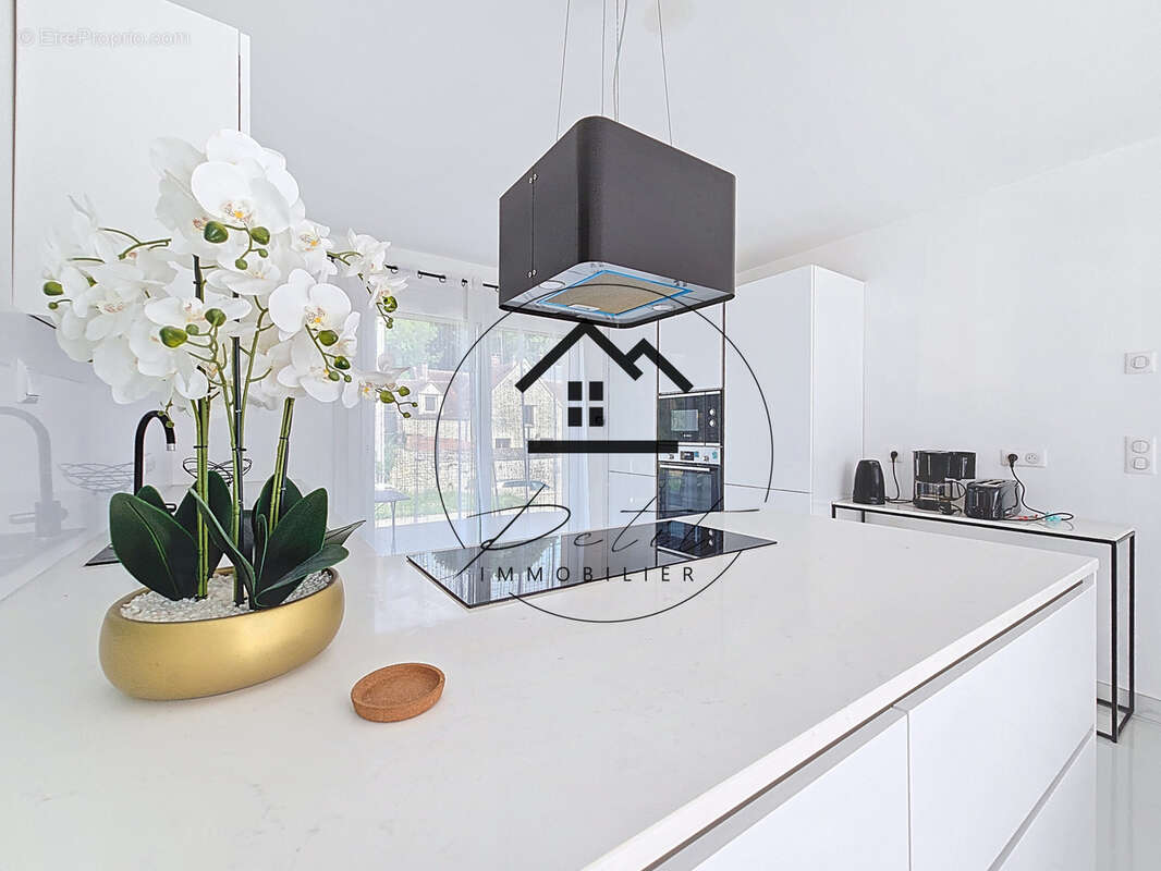 Maison à ULLY-SAINT-GEORGES