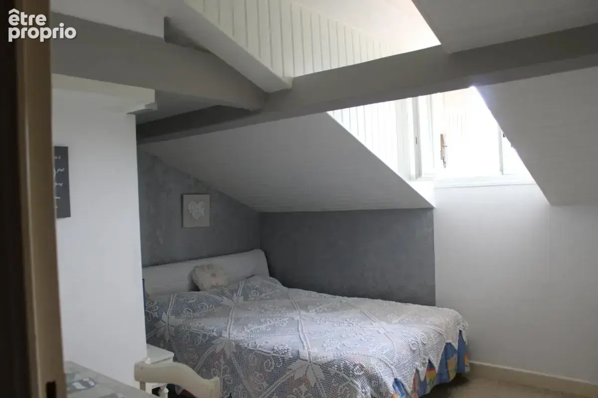 Maison familiale aux beaux volumes et grand terrain - photo 6