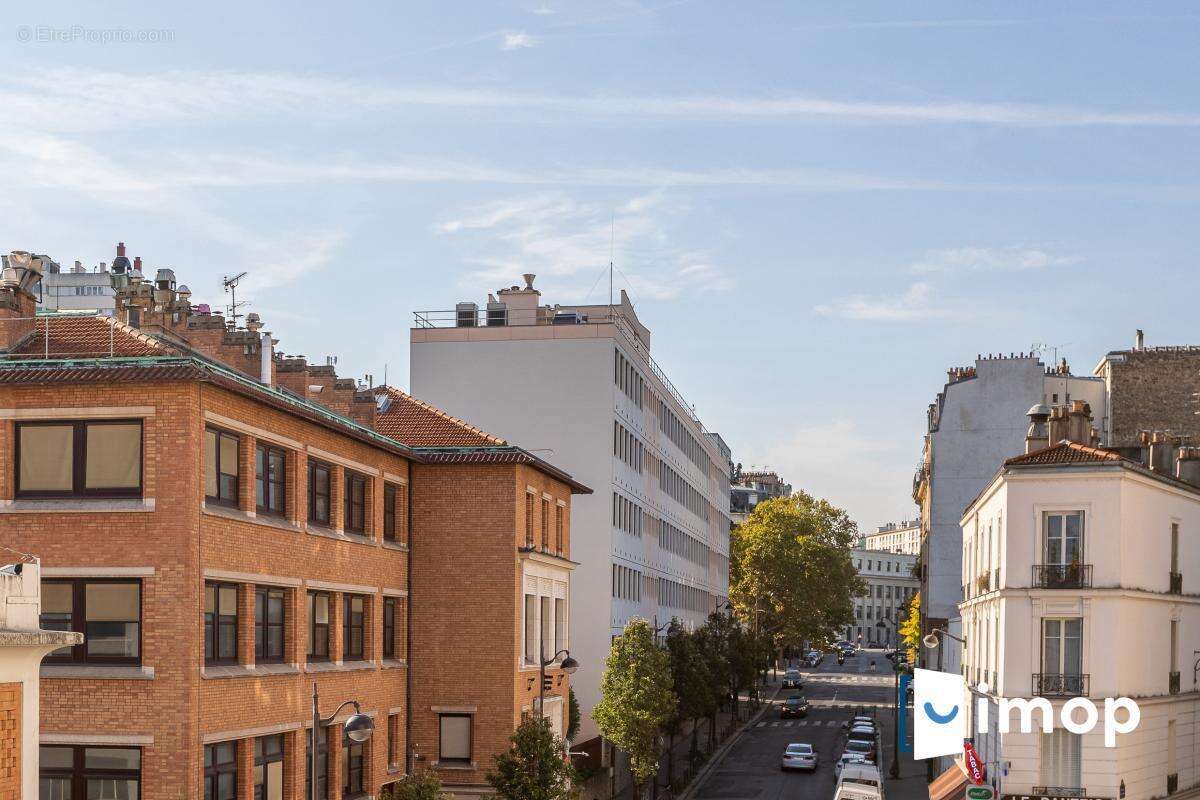 Appartement à PARIS-14E