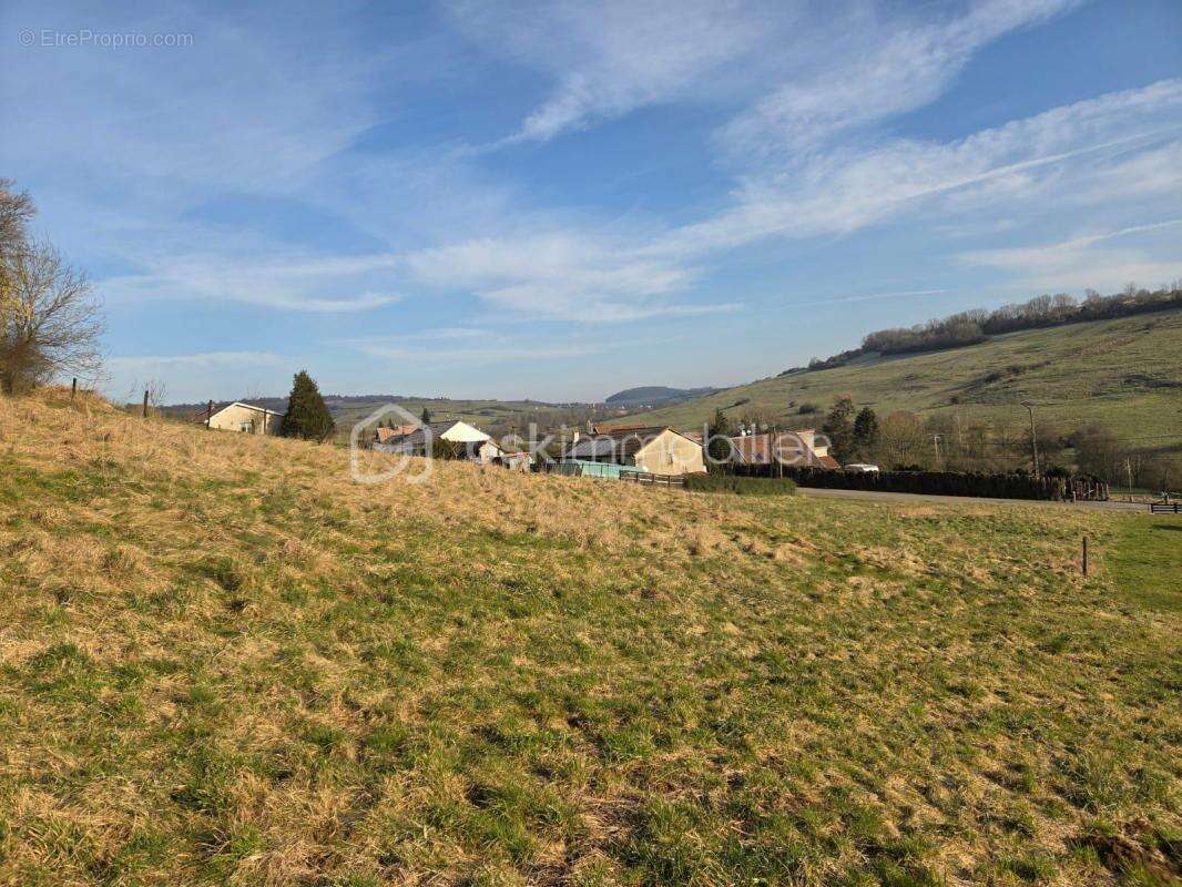 Terrain à ECOUVIEZ