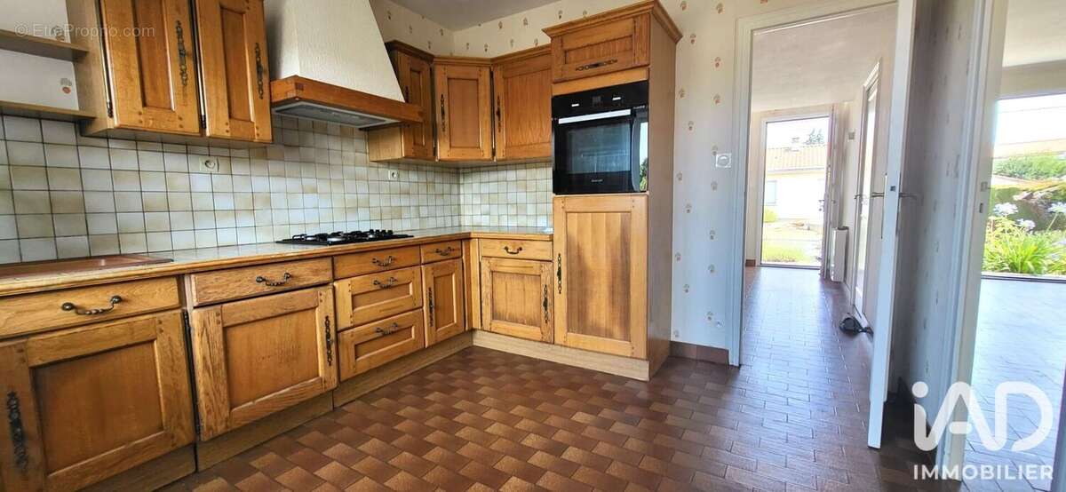 Maison 90 m² à La Tessoualle  - photo 6