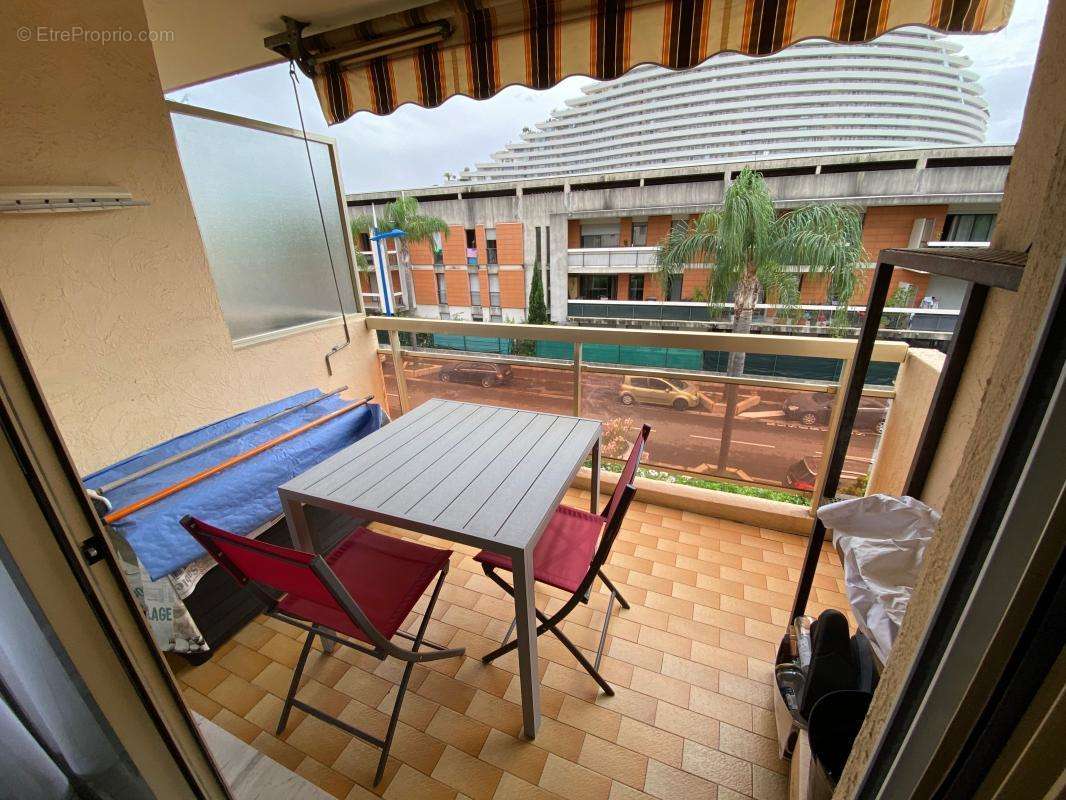 Appartement à VILLENEUVE-LOUBET