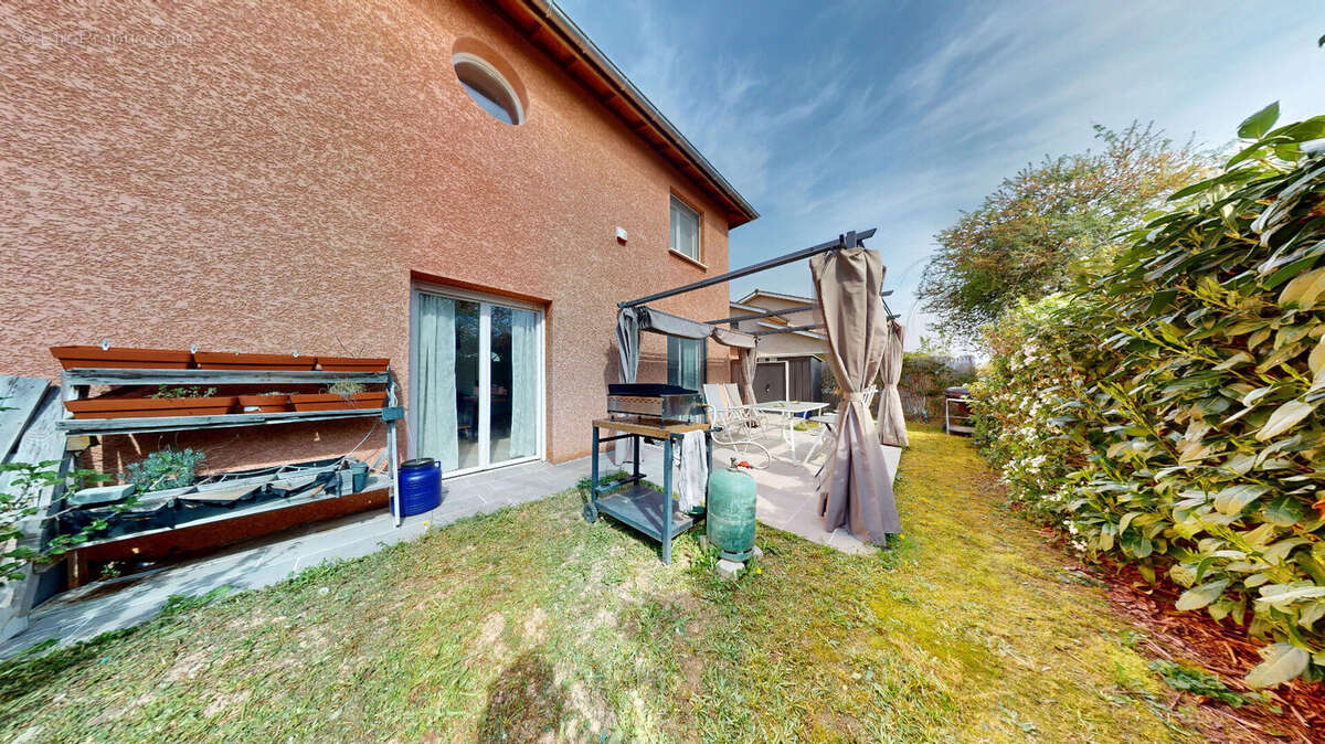 Maison à CHATILLON-LA-PALUD