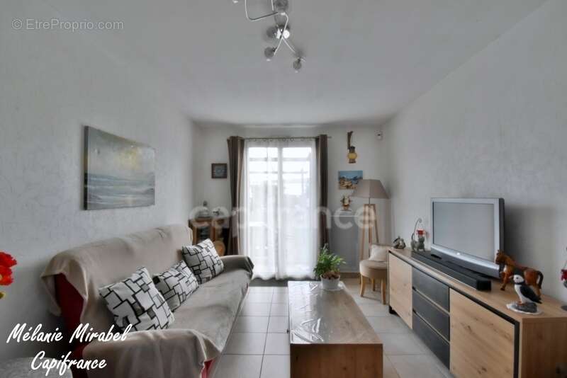 Maison à ANGERVILLE-LA-CAMPAGNE