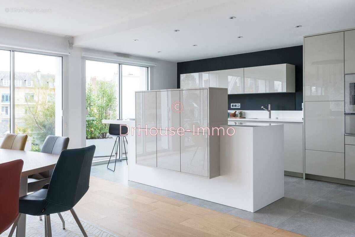 Appartement à MEYLAN