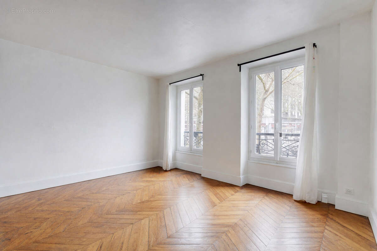 Appartement à PARIS-12E
