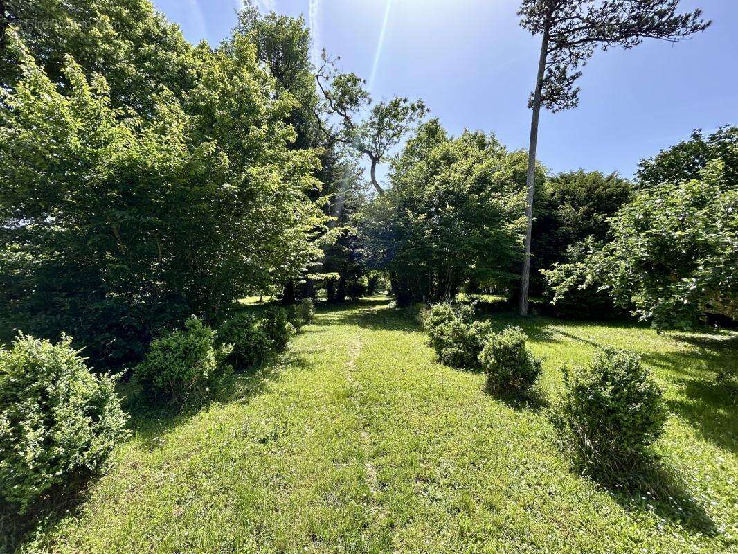 Maison à AIGRE