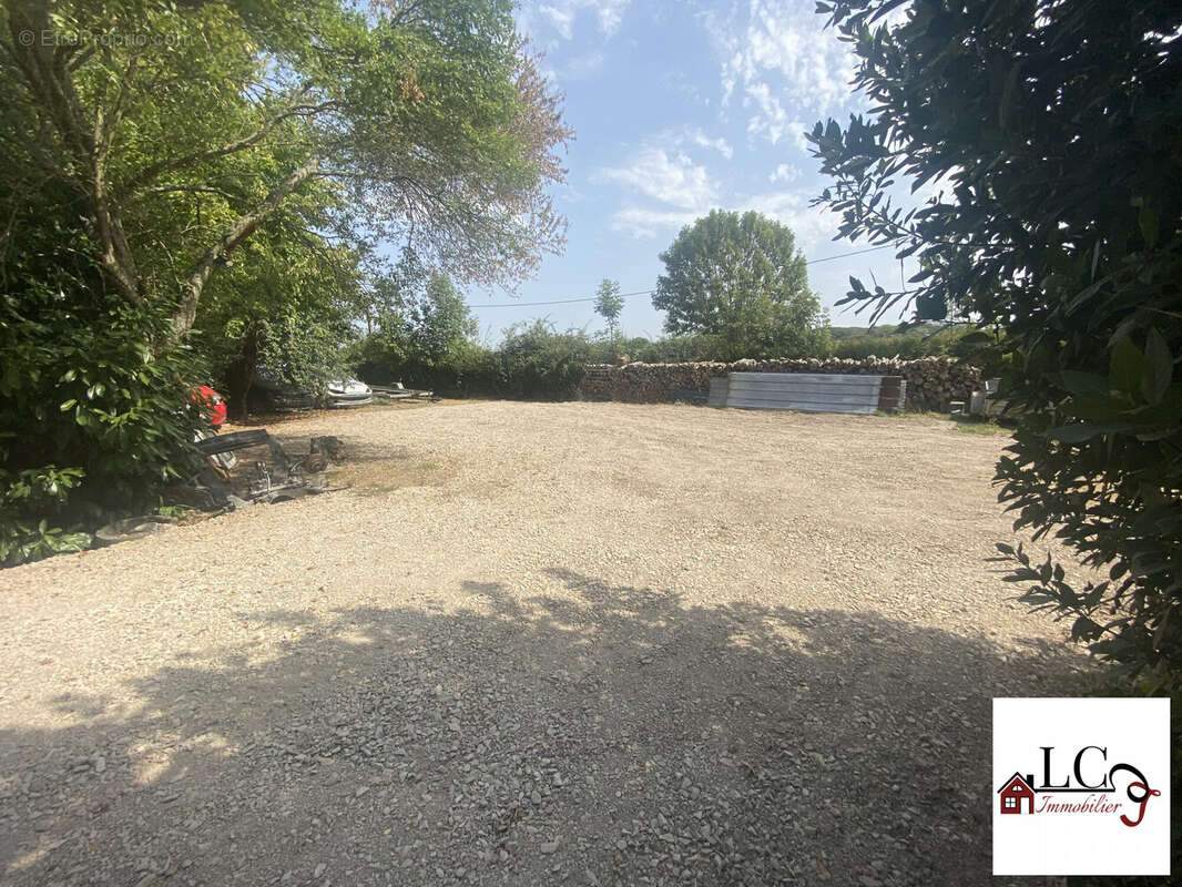 Maison 70 m² à Beaumont-La-Ferriere  - photo 9