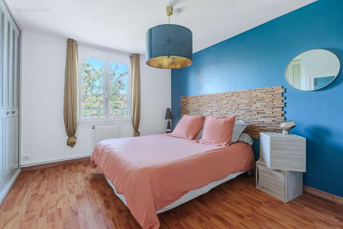 Maison à CASTELGINEST