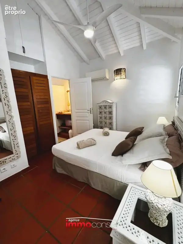 Saint-françois   villa de charme avec piscine, jacuzzi et excellente rentabilite locative - photo 14