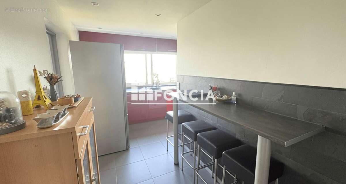 Appartement à FRESNES