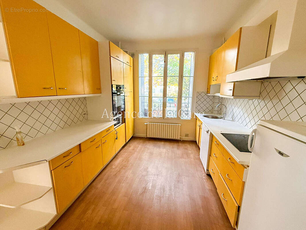 Maison à SARTROUVILLE