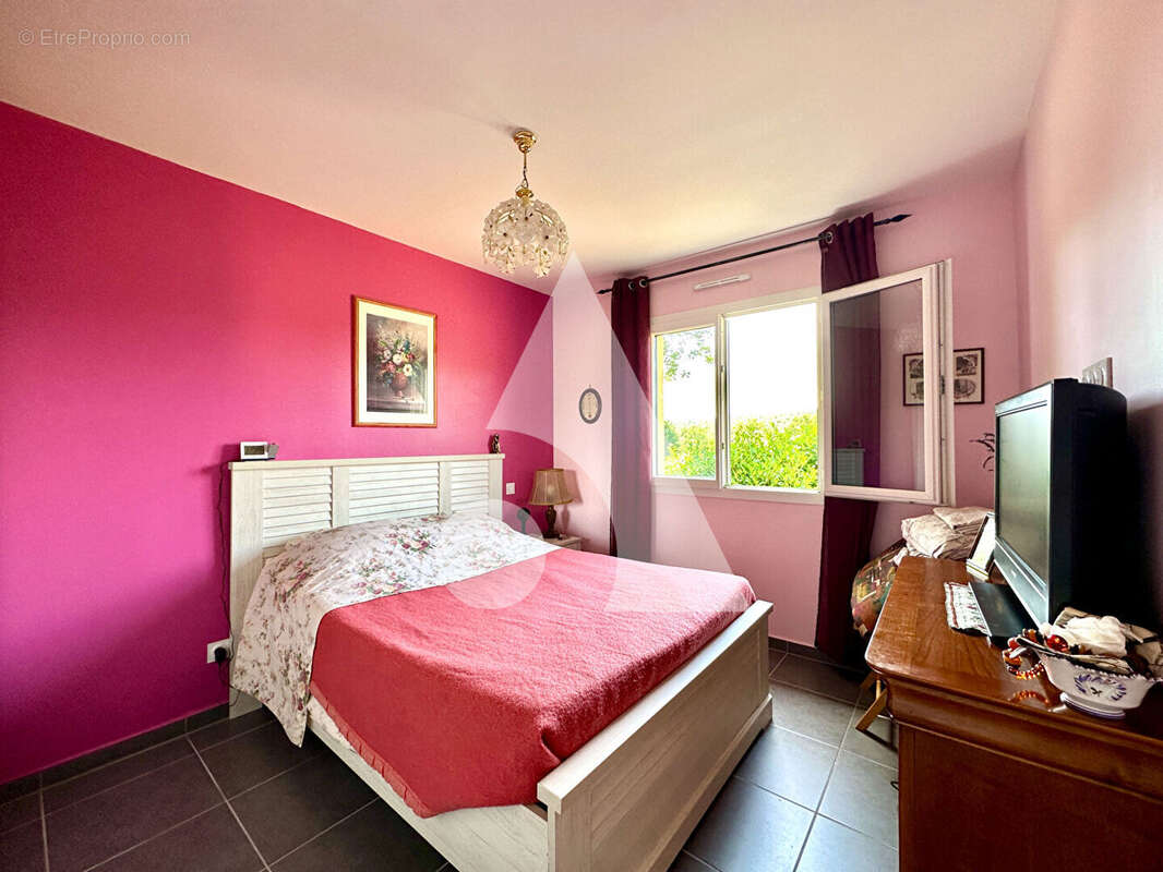 Maison à LISSAC-ET-MOURET