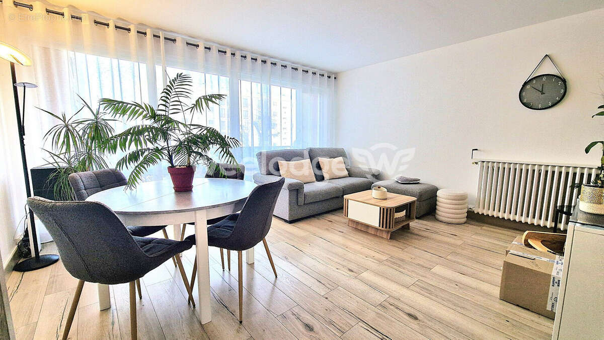 Appartement à BOIS-D'ARCY