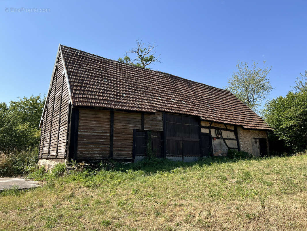 Maison à AUBIGNY-SUR-NERE