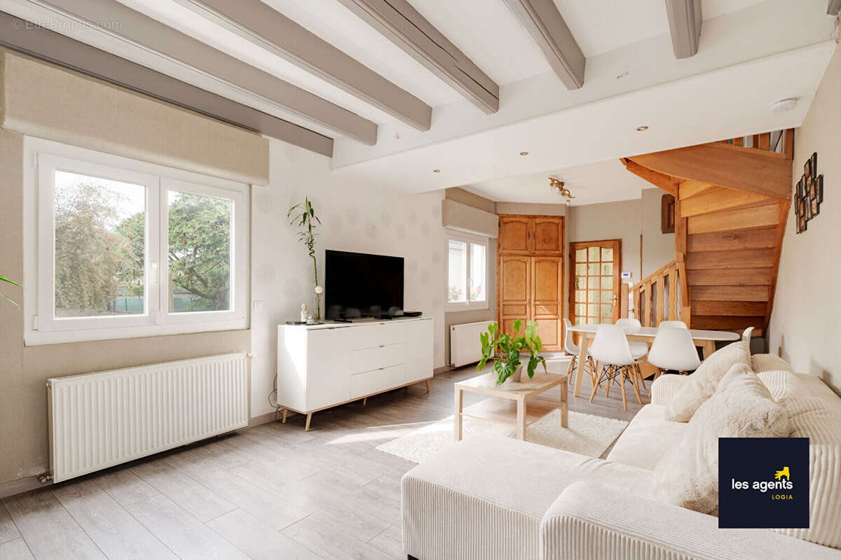 Maison à NEUVES-MAISONS