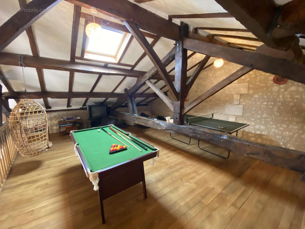 MEZZANINE - Maison à CHALAIS