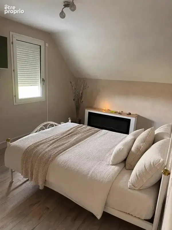 EXCLUSIVITE  Saint Germain, Pavillon mitoyen de 98 m² - photo 7