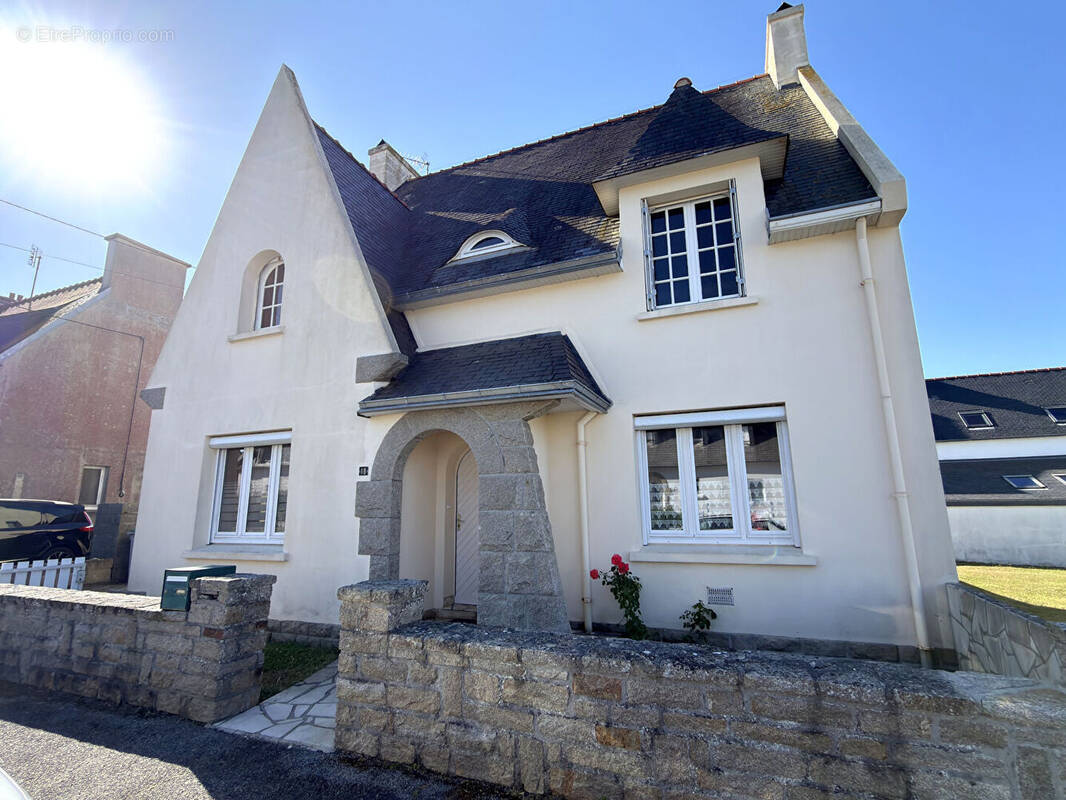 Maison à GUILVINEC