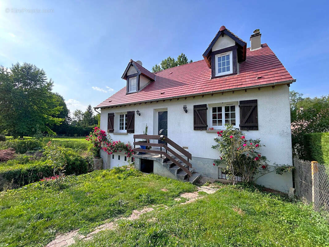 Maison à SAINT-MARTIN-DE-NIGELLES