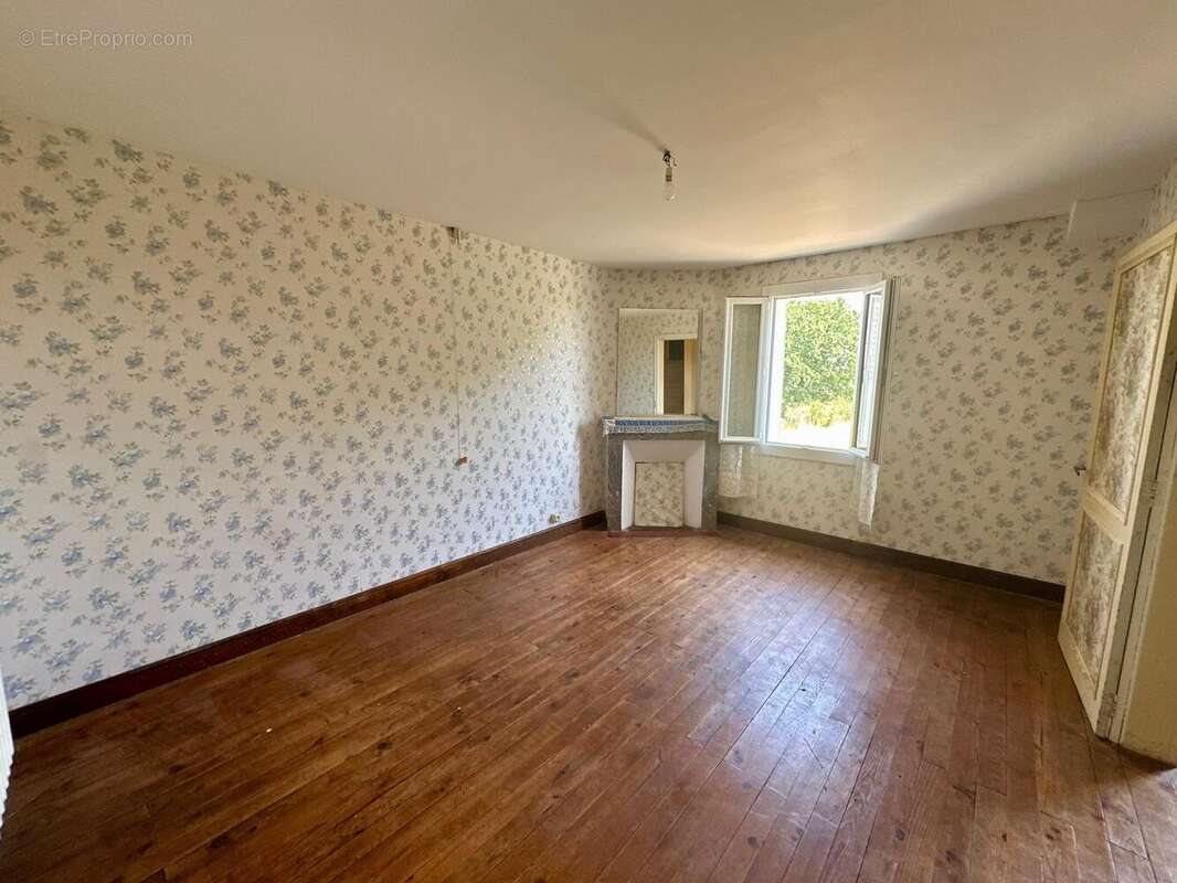 Maison 220 m² à Magnan  - photo 8
