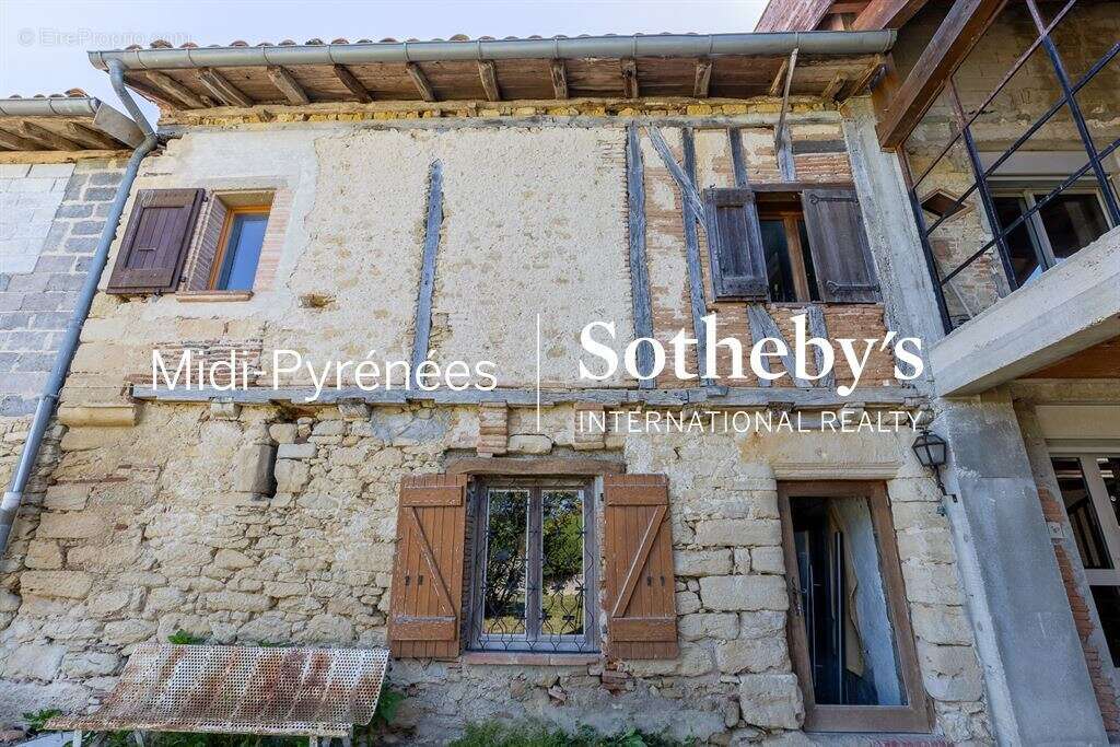 CARAMAN : Très vaste ensemble immobilier - photo 14