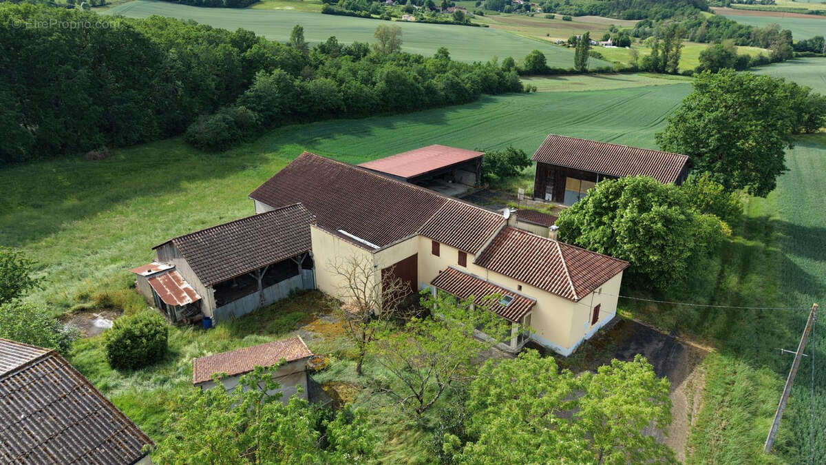 Maison à MONSEMPRON-LIBOS