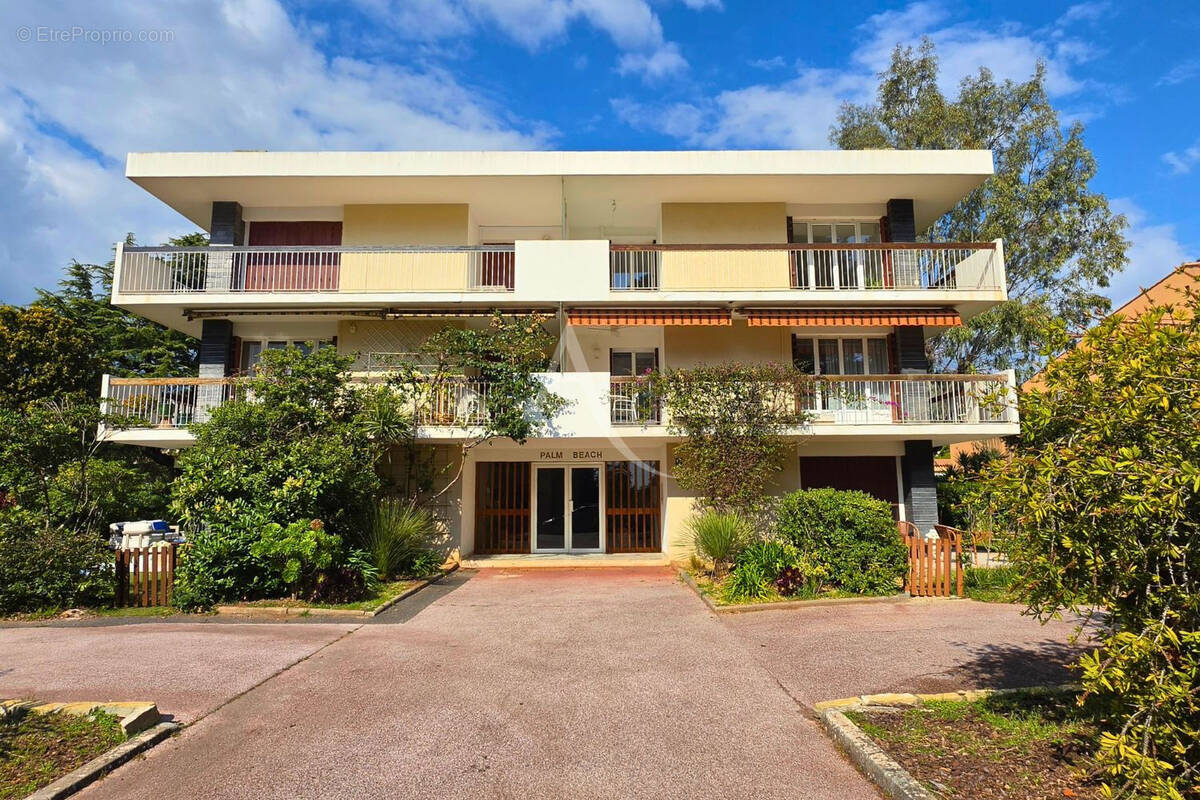 Appartement à CARQUEIRANNE