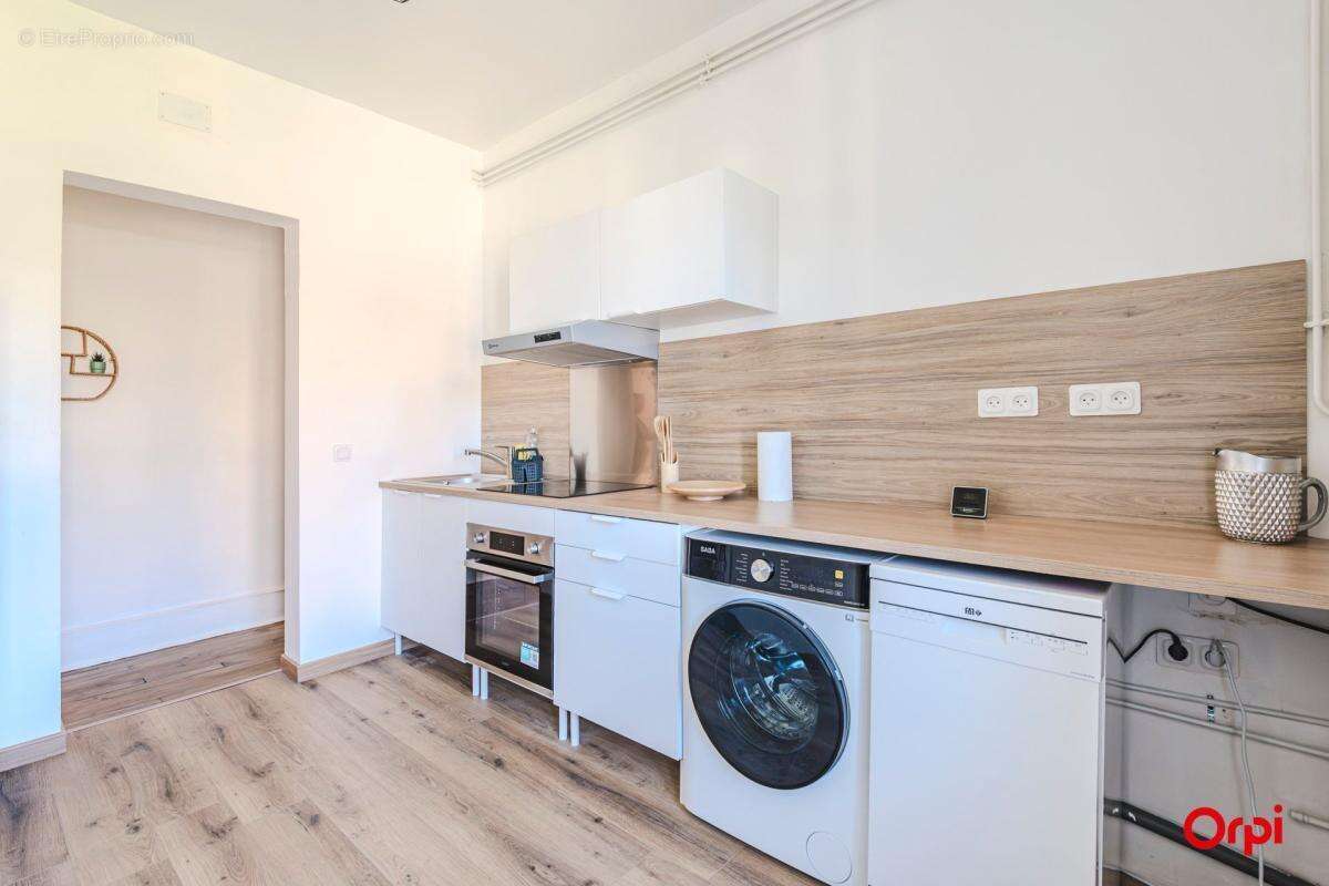 Centre-ville Charleville-Mézières – T3 80 m² rénové  2 chambres  DPE C  Aucun travaux - photo 2