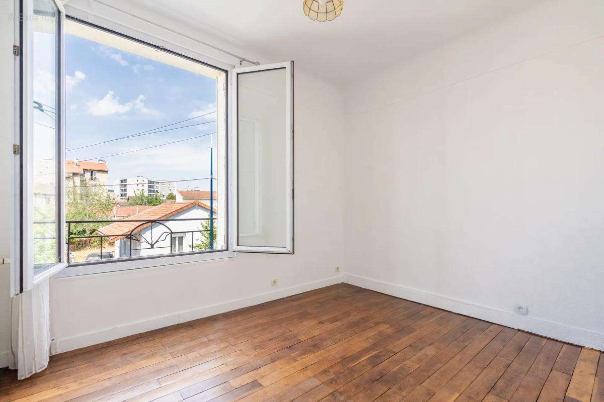 Maison de 4 pièces de 61 m² à Drancy proche RER B - photo 10