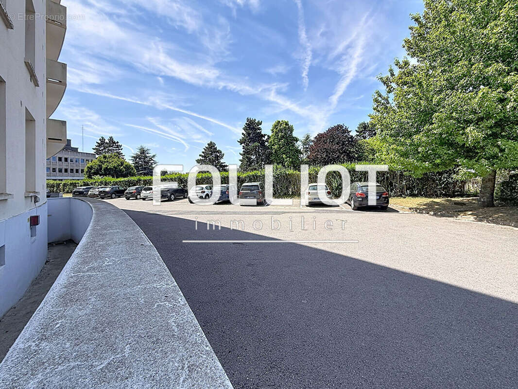A VENDRE Appartement 2 chambres CAEN - parking et cave - photo 7