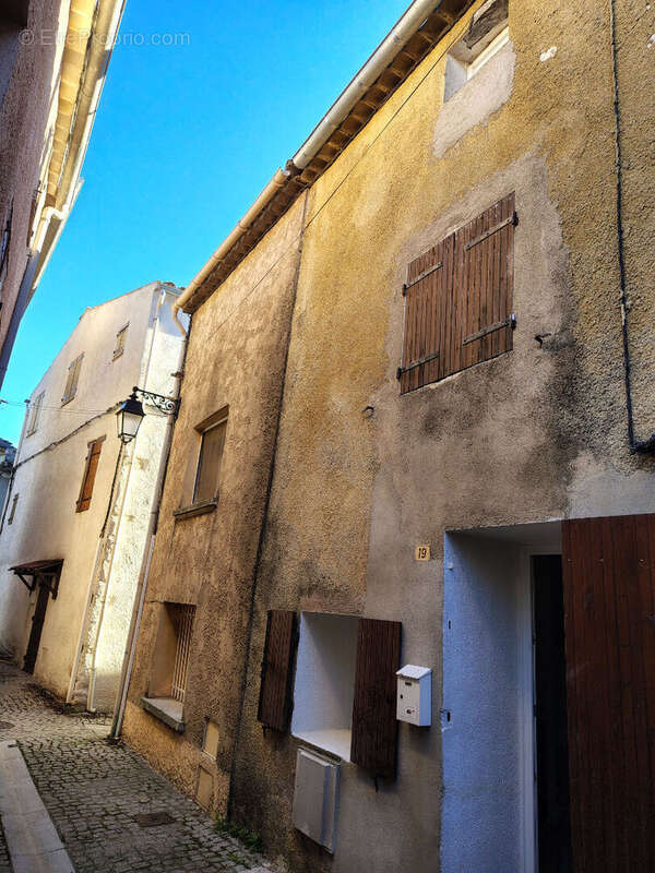 Maison à TAVERNES