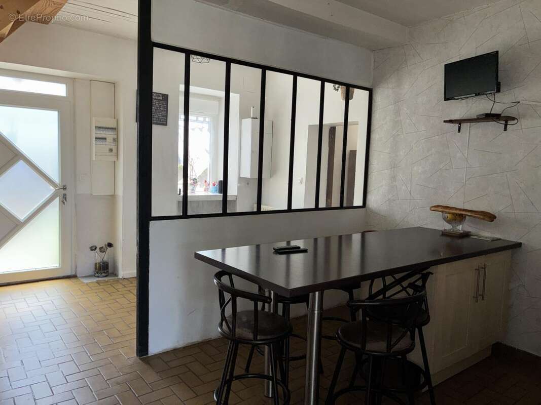 Maison 132 m² à Soulge-Sur-Ouette  - photo 9