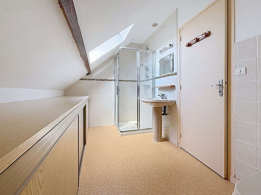 Maison vue dégagée - Village avec école et commodités - photo 11