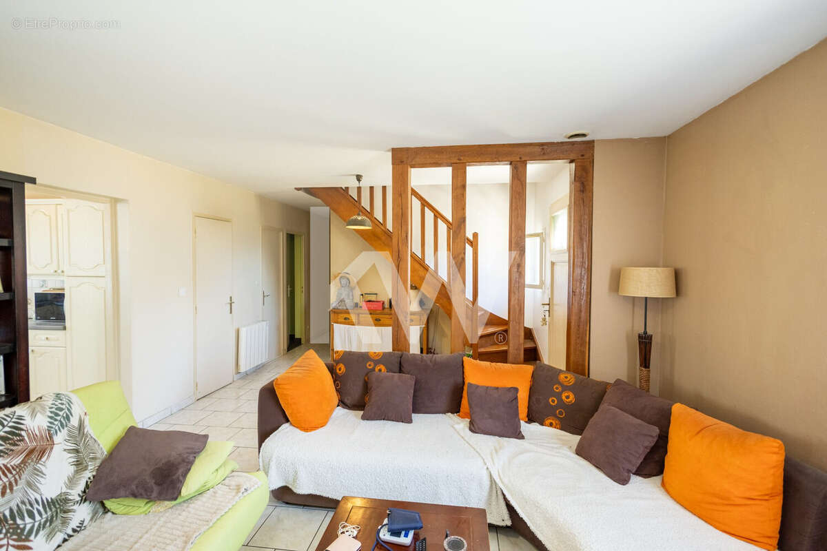 Maison 147 m² à Rebrechien  - photo 6