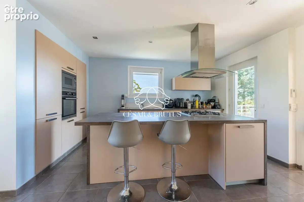 Maison 5 pièces 192 m² à vendre à Dardilly (69570) - photo 9