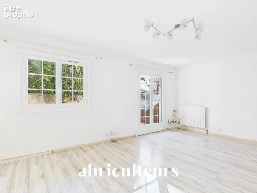 Villa mitoyenne 89m2 avec jardin, 3 chambres et accès piscine – Domaine sécurisé - en vente à Villeneuve-Loubet (06270) - photo 5