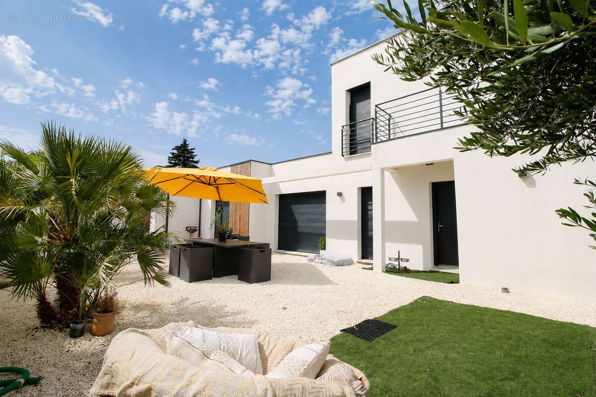 Maison à SAINT-SULPICE-DE-ROYAN