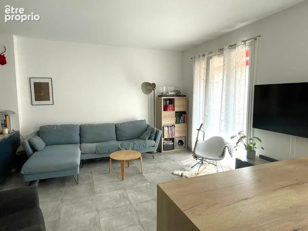 TRIANGLE D'OR : '3 pièces' avec balcon en étage élevé - photo 2