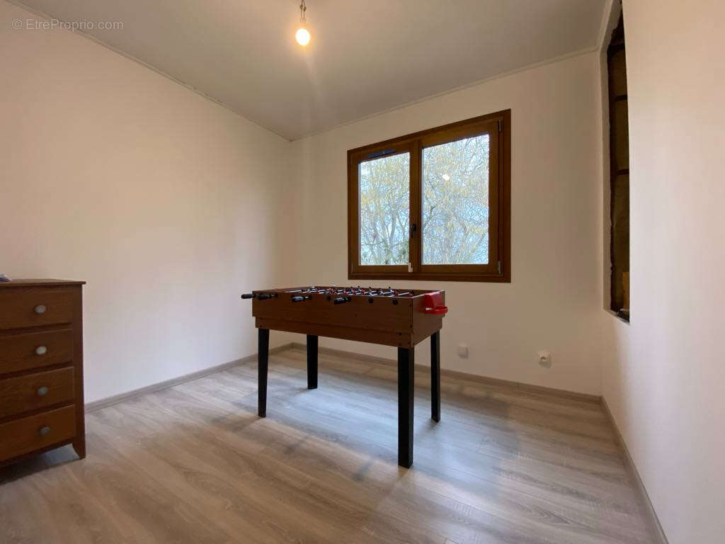 Maison à NEUILLY-SAINT-FRONT